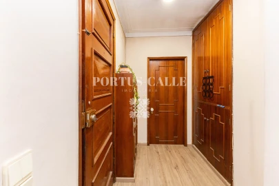 Apartamento T4 para Venda em Paranhos