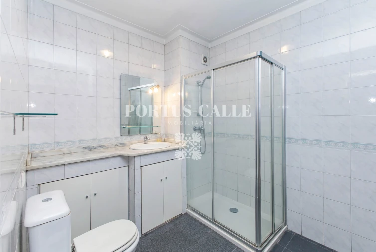 Apartamento T4 para Venda em Paranhos Foto 15
