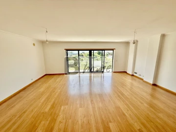 Apartamento T4 para Venda em Caparica e Trafaria