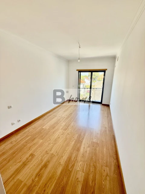 Apartamento T4 para Venda em Caparica e Trafaria