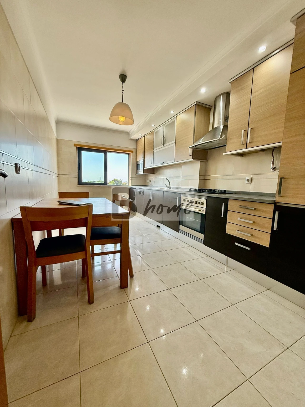 Apartamento T4 para Venda em Caparica e Trafaria Foto 10