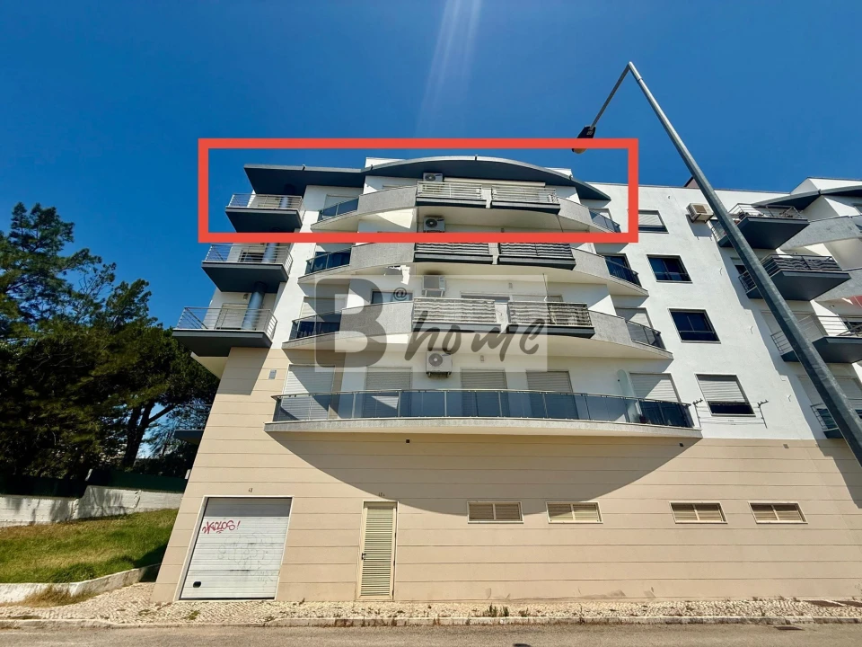 Apartamento T4 para Venda em Caparica e Trafaria Foto 2