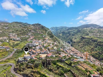Moradia T3 para Venda em Ribeira Brava