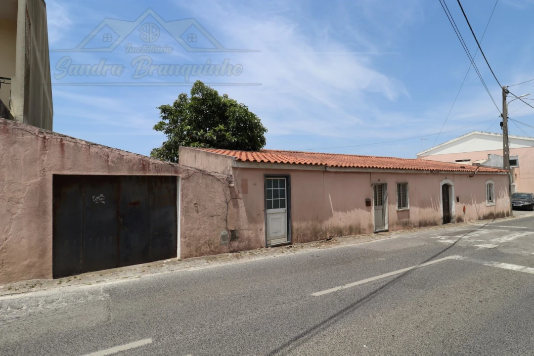 Moradia T3 para Venda em Santa Maria, São Pedro e Matacães Foto 5