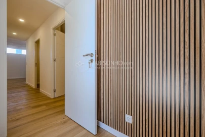 Apartamento T2 para Venda em Delães