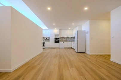 Apartamento T2 para Venda em Delães