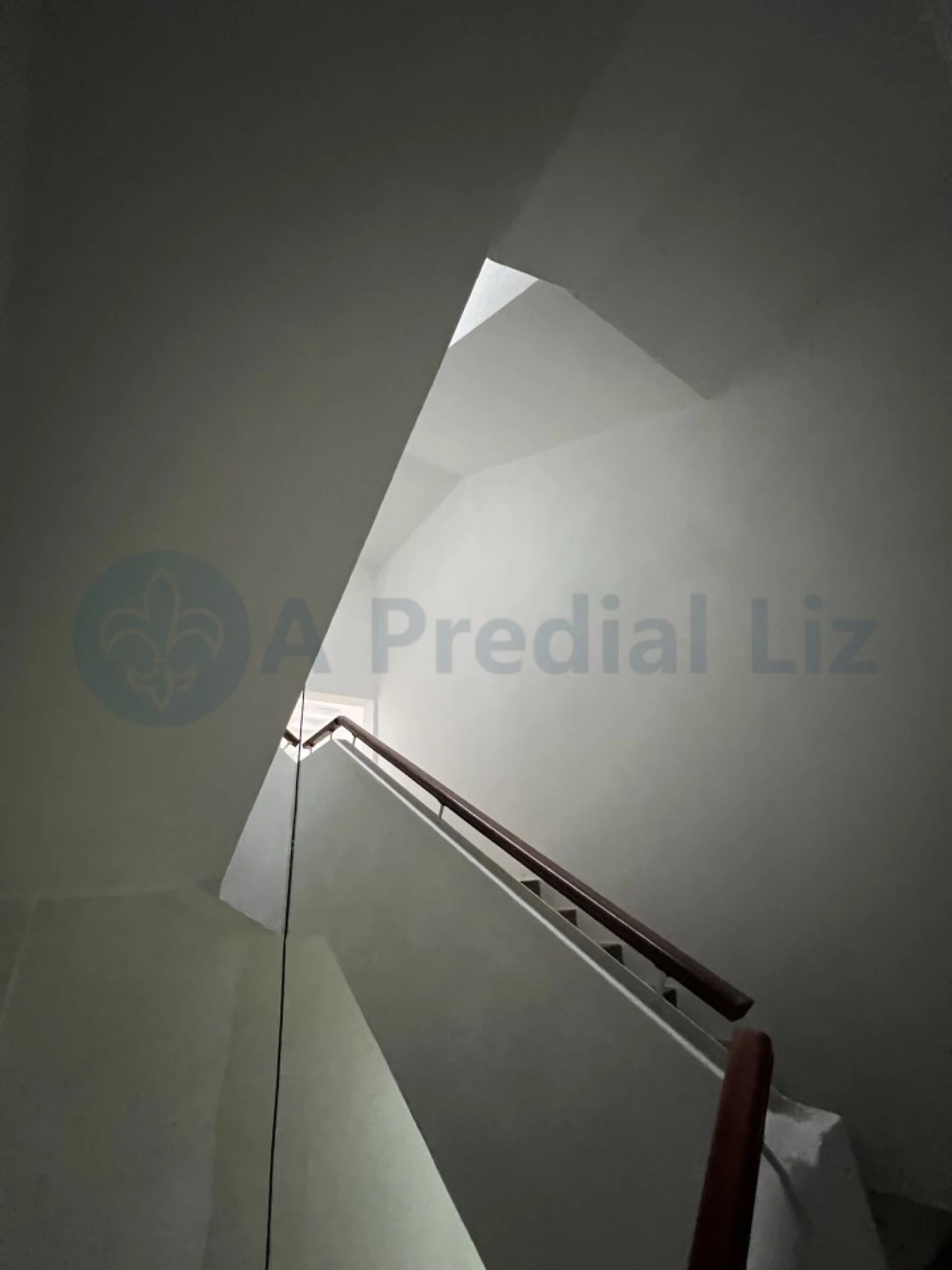 Armazém para Venda em Sacavém e Prior Velho Foto 13