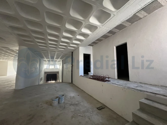 Armazém para Venda em Sacavém e Prior Velho Foto 10