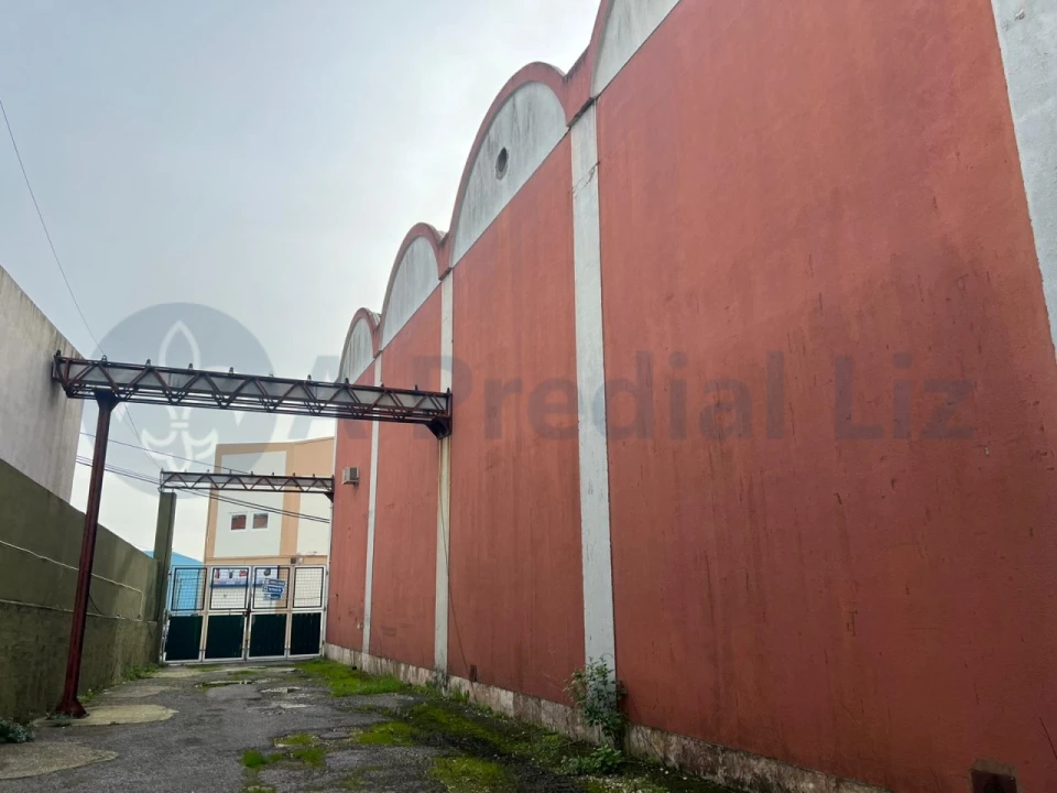 Armazém para Venda em Santa Iria de Azoia, São João da Talha e Bobadela Foto 12
