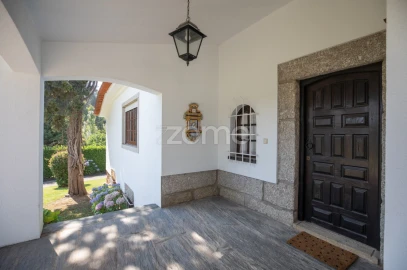 Moradia T5 para Venda em Mouronho
