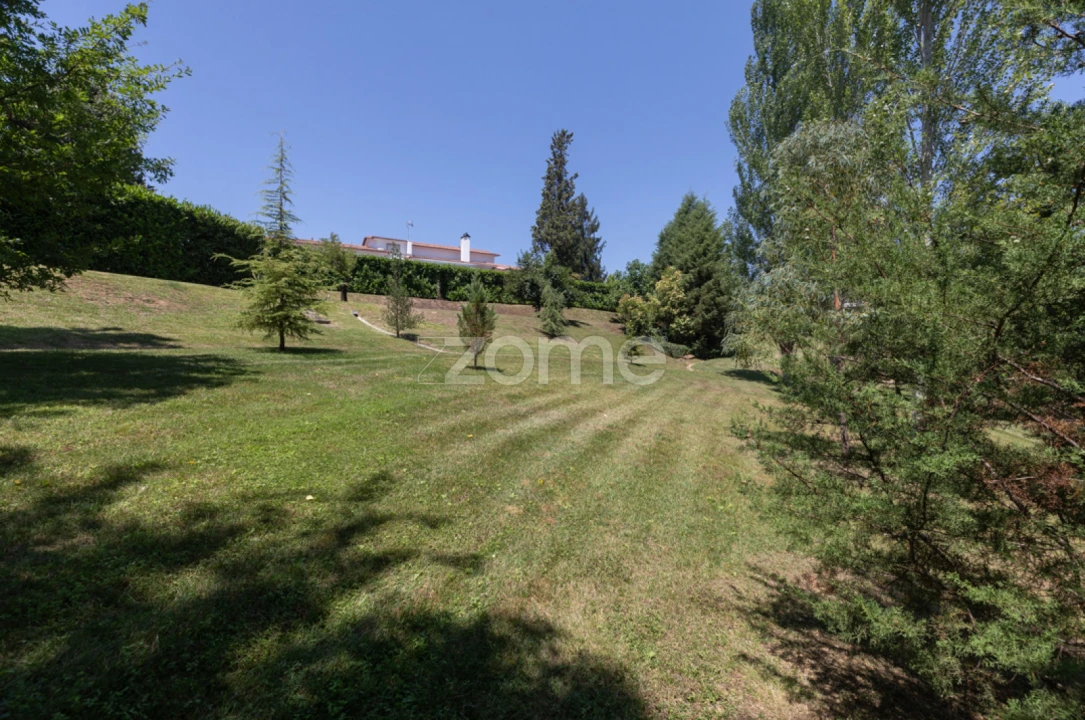 Moradia T5 para Venda em Mouronho Foto 38