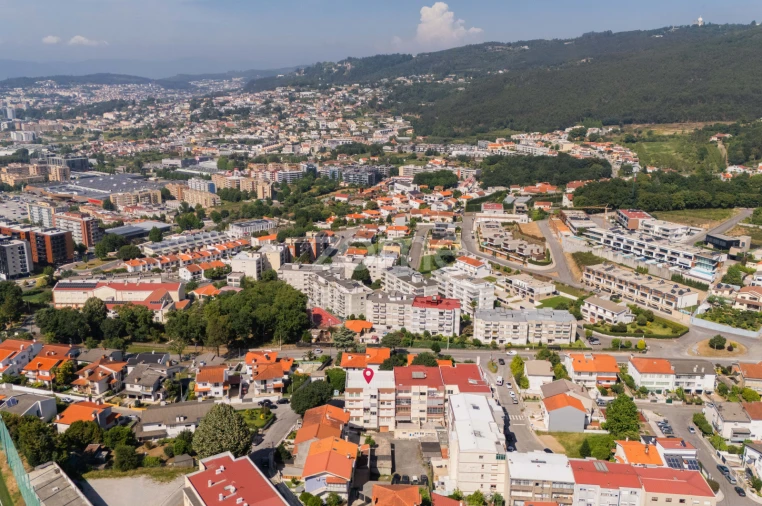 Apartamento T3 para Venda em Nogueira, Fraião e Lamaçães Foto 26