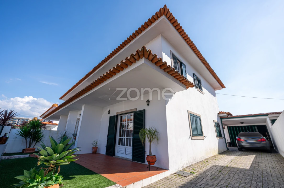 Moradia T3 para Venda em São Roque Foto 6