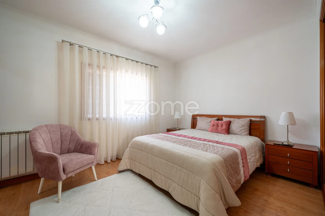 Moradia T3 para Venda em São Roque Foto 1