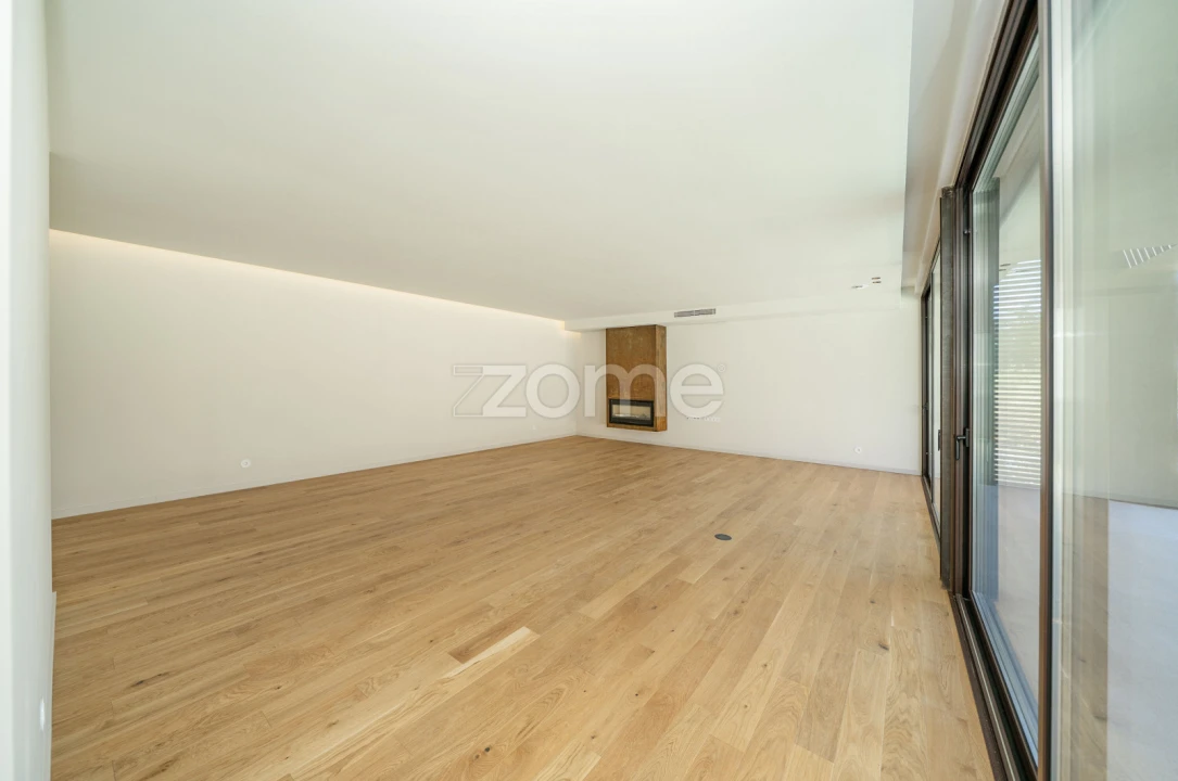 Moradia T4 para Venda em Ferreiros e Gondizalves Foto 10