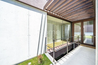 Moradia T4 para Venda em Ferreiros e Gondizalves