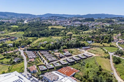 Moradia T4 para Venda em Ferreiros e Gondizalves