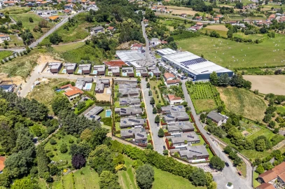 Moradia T4 para Venda em Ferreiros e Gondizalves