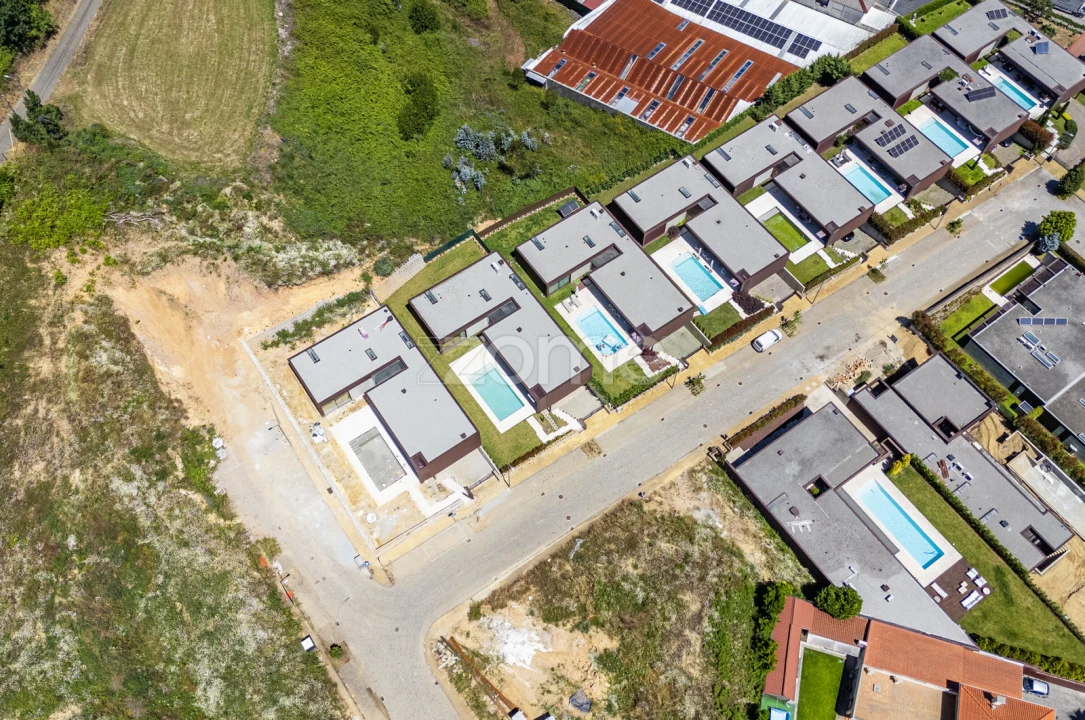 Moradia T4 para Venda em Ferreiros e Gondizalves Foto 34