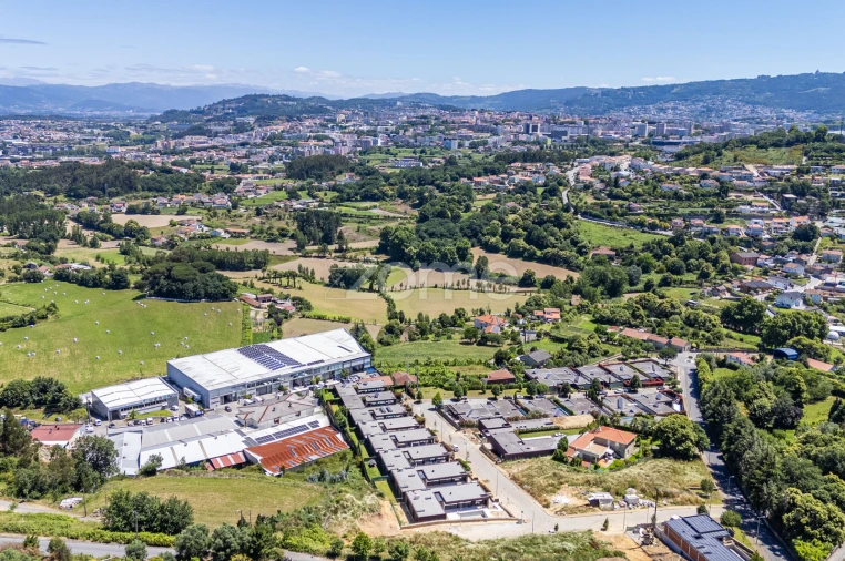Moradia T4 para Venda em Ferreiros e Gondizalves Foto 70