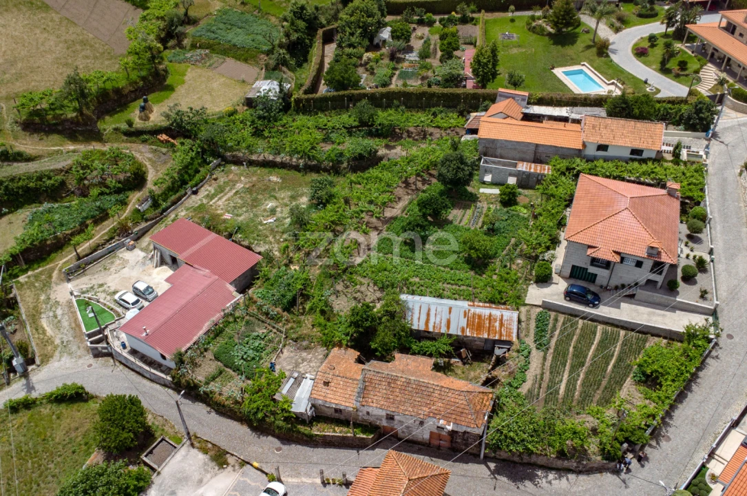 Moradia T2 para Venda em Valpedre Foto 6