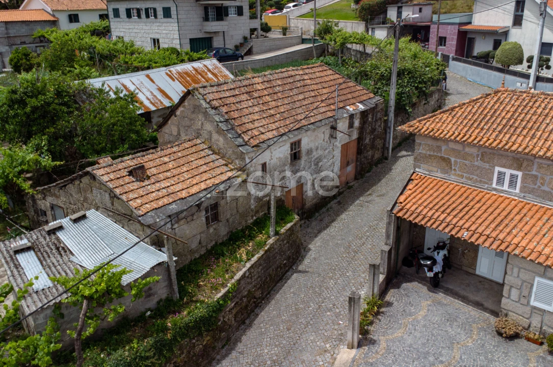 Moradia T2 para Venda em Valpedre Foto 3