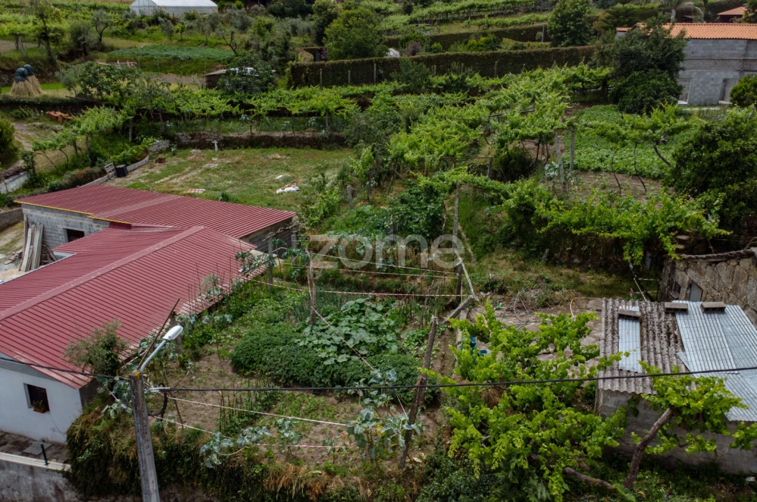 Moradia T2 para Venda em Valpedre Foto 14