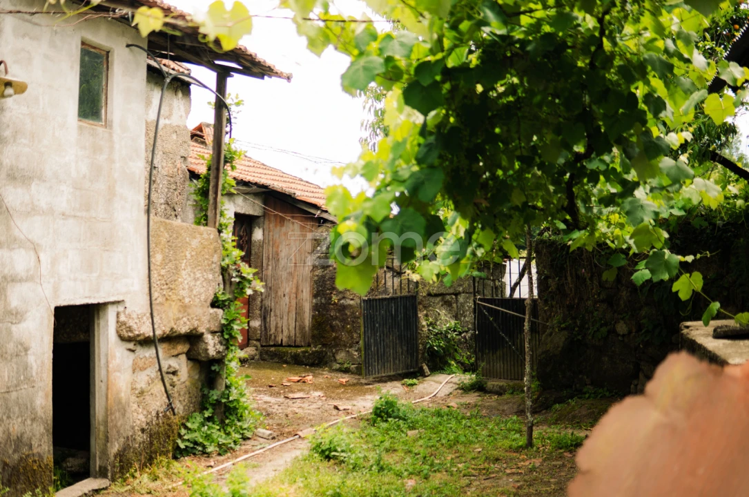 Moradia T2 para Venda em Valpedre Foto 7