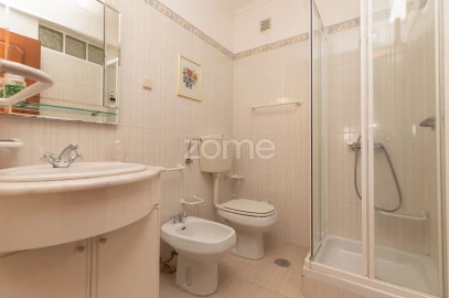 Apartamento T5 para Venda em Assafarge e Antanhol