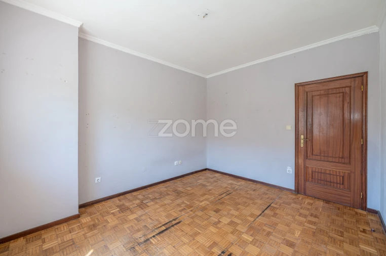 Apartamento T2 para Venda em Cabeça Santa Foto 20