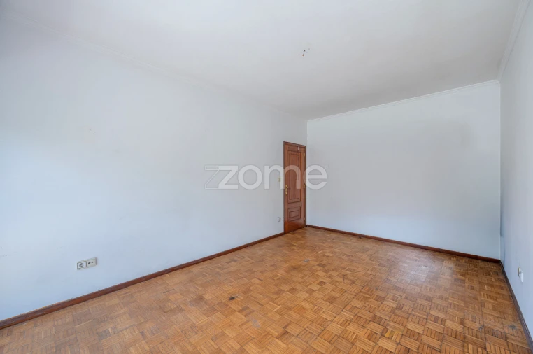Apartamento T2 para Venda em Cabeça Santa Foto 25