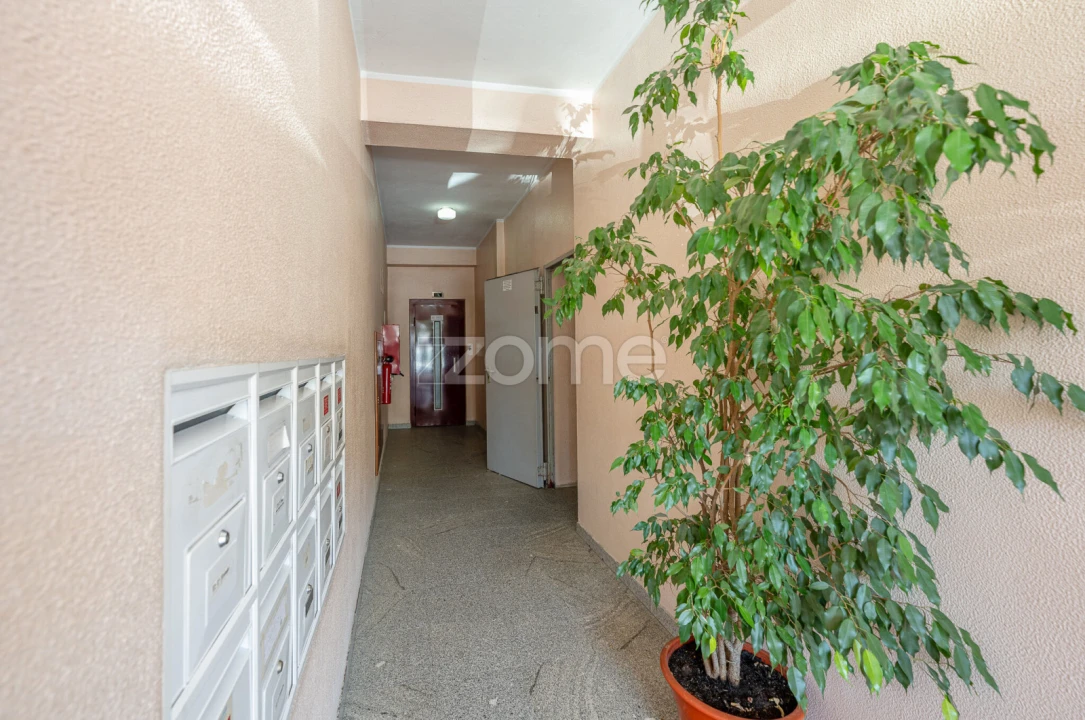 Apartamento T2 para Venda em Cabeça Santa Foto 4