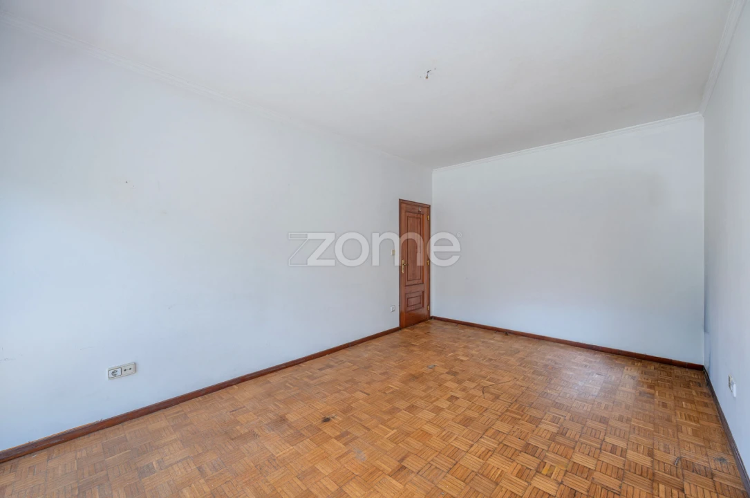 Apartamento T2 para Venda em Cabeça Santa Foto 25