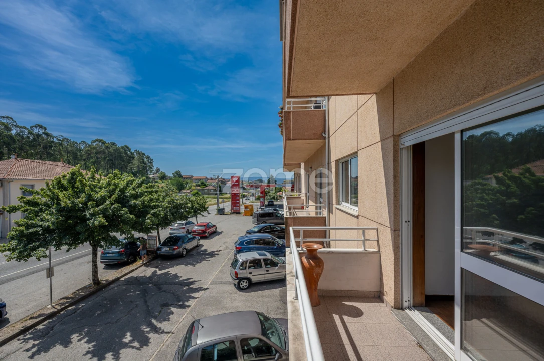 Apartamento T2 para Venda em Cabeça Santa Foto 27