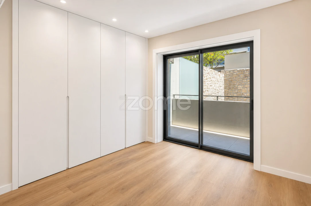 Apartamento T1 para Venda em Ramalde Foto 11