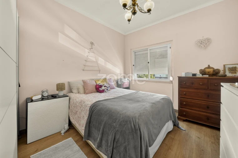 Apartamento T2 para Venda em Algueirão-Mem Martins Foto 8