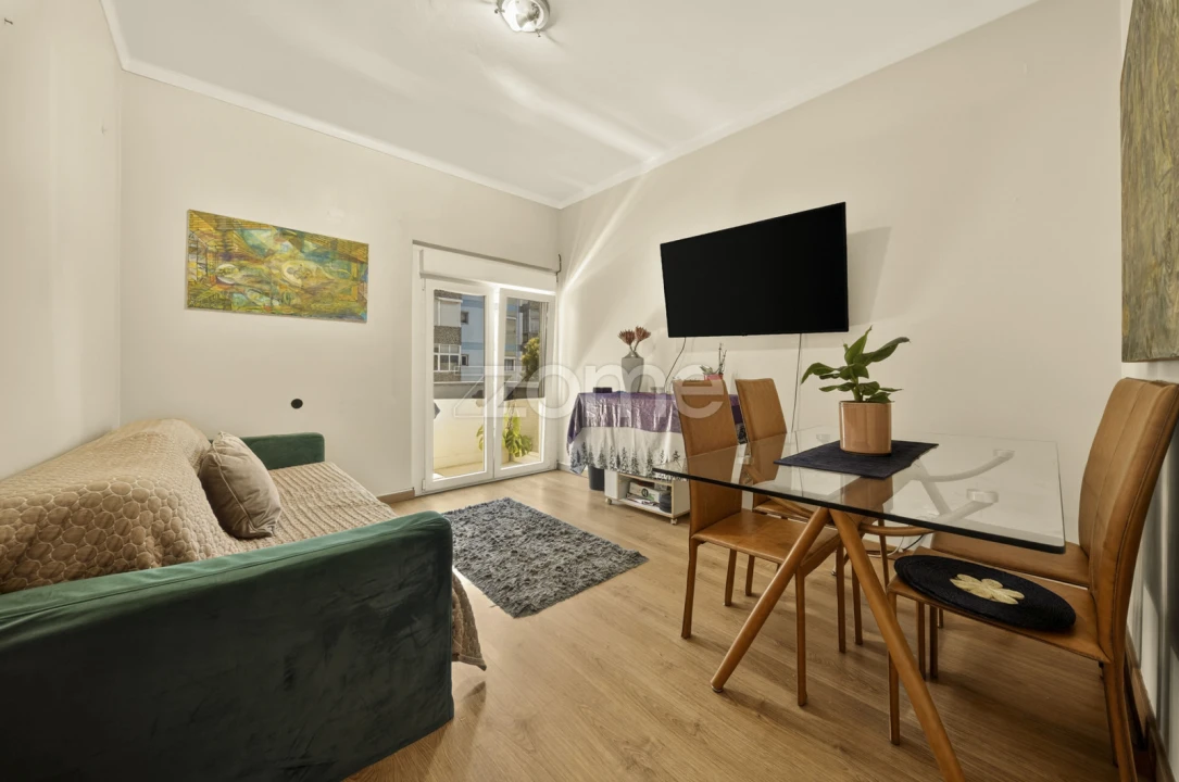 Apartamento T2 para Venda em Algueirão-Mem Martins Foto 11