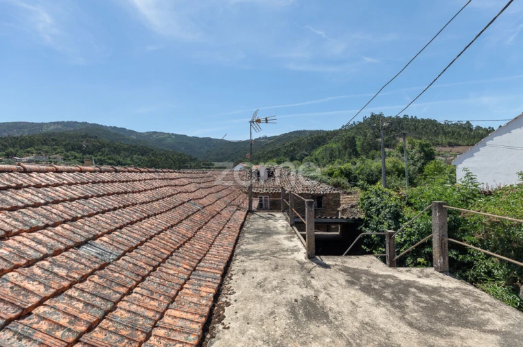 Moradia T4 para Venda em Gois Foto 21