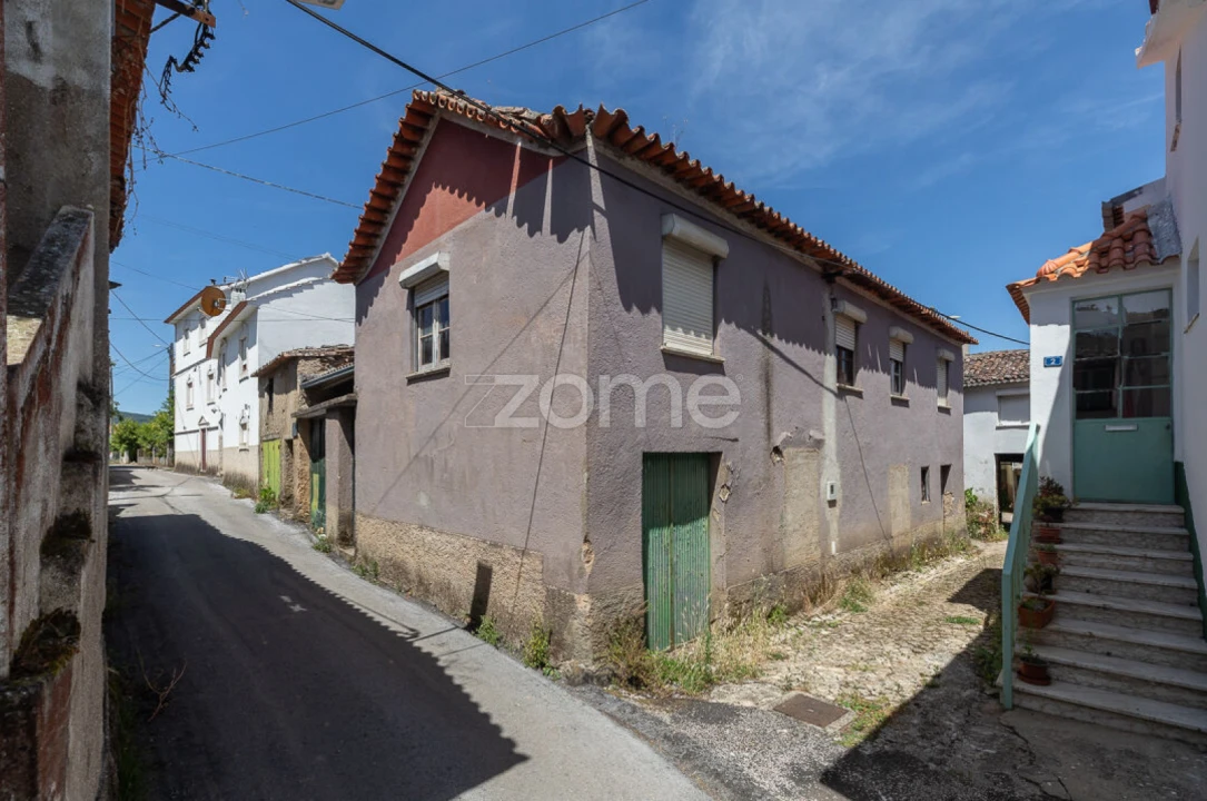Moradia T4 para Venda em Gois Foto 1