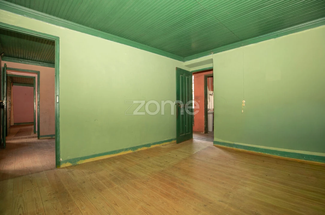Moradia T4 para Venda em Gois Foto 16
