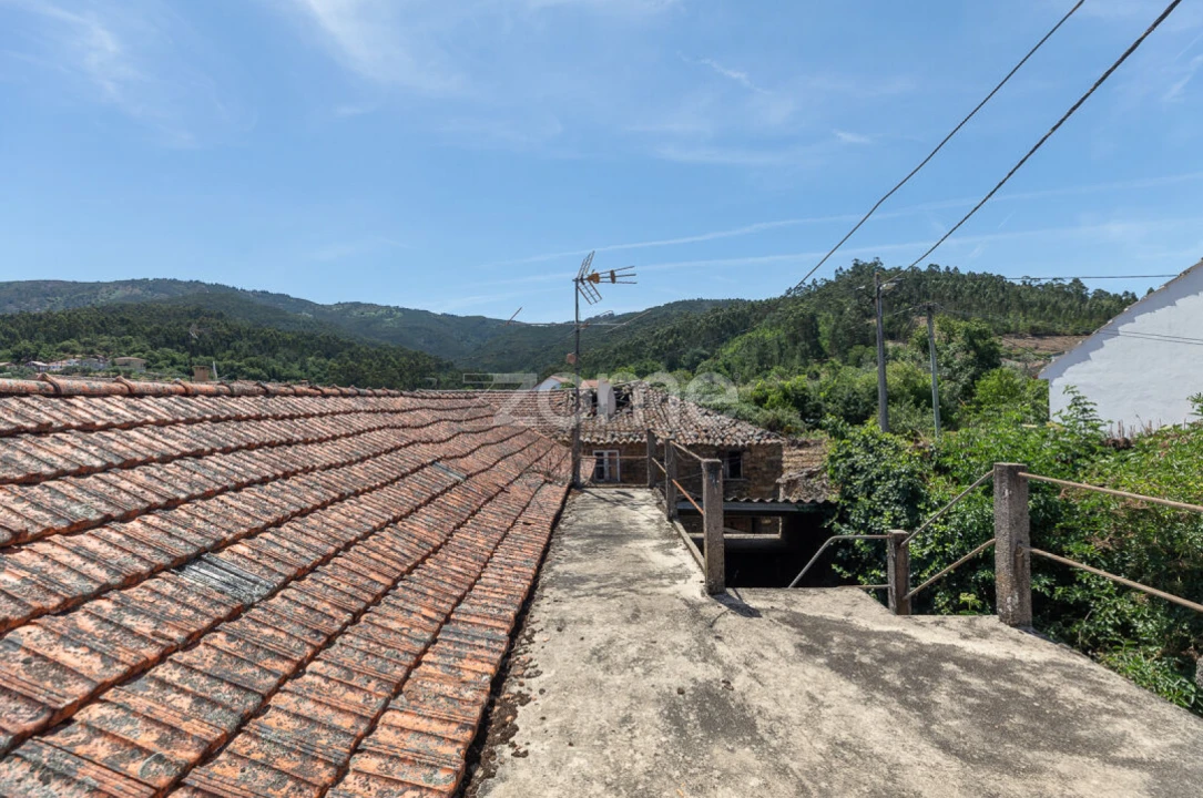 Moradia T4 para Venda em Gois Foto 21
