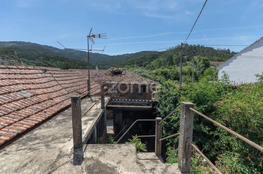 Moradia T4 para Venda em Gois Foto 23