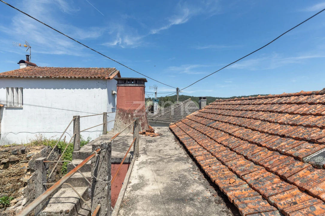 Moradia T4 para Venda em Gois Foto 24