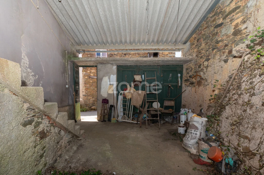 Moradia T4 para Venda em Gois Foto 9