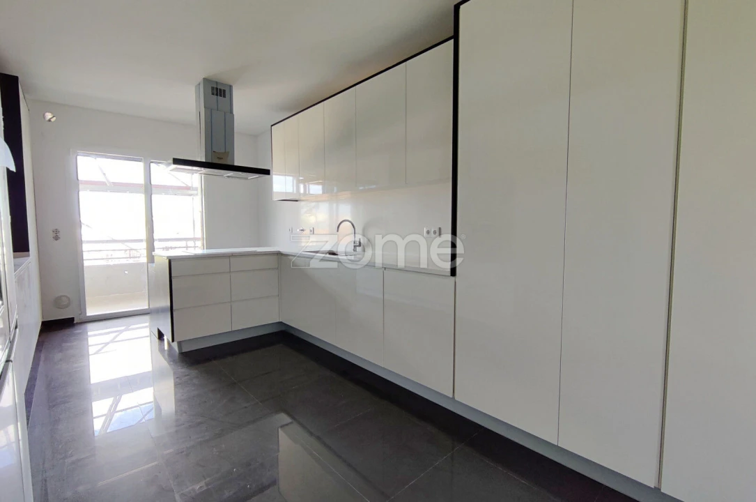 Apartamento T3 para Venda em Odivelas Foto 5