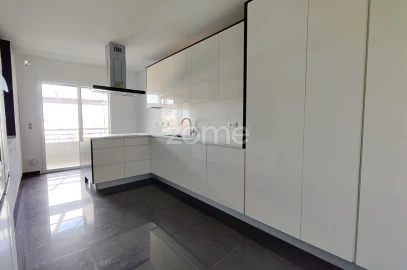 Apartamento T3 para Venda em Odivelas