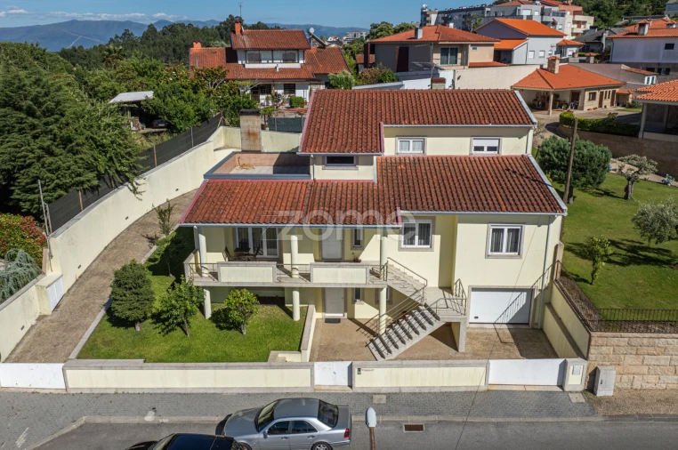 Moradia T4 para Venda em Vila Cova da Lixa e Borba de Godim Foto 31