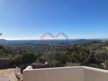 Moradia T3 para Venda em Loule (São Sebastião)