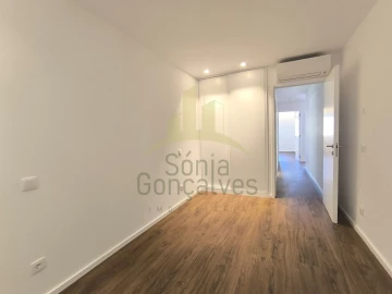 Apartamento T2 para Arrendamento em Santa Maria Maior e Monserrate e Meadela