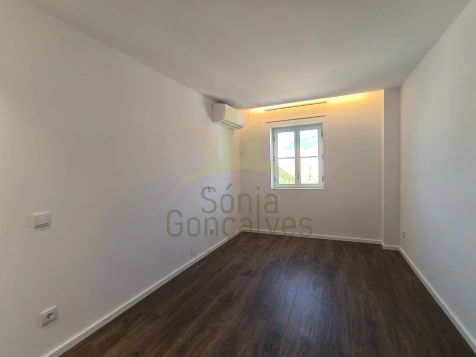 Apartamento T2 para Arrendamento em Santa Maria Maior e Monserrate e Meadela Foto 12